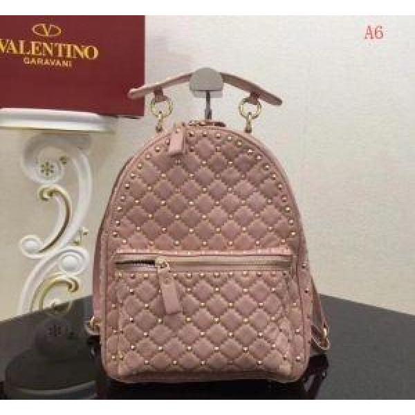 ロックスタッズ スパイク バックパックPW0B0B62NLY 0NOヴァレンティノ コピーVALENTINO機能性バツグン女性バッグ