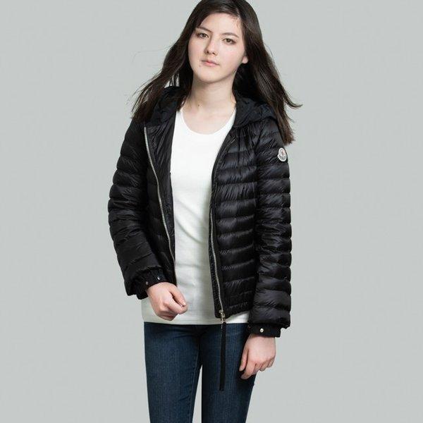 モンクレール MONCLER EMISSOLE サイズ00 ナイロン ジップアップ フード付き 薄手ダウン ブラック 収納ポーチ付 4684599 53048 999 レディース :moncler-emissole:ZOKZOK - 通販ショッピング