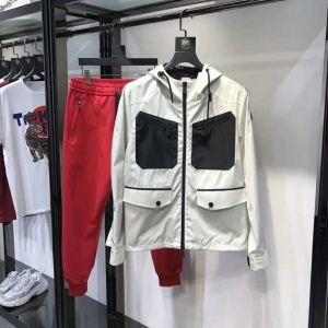 2018秋冬新作コレクション モンクレール MONCLER ...