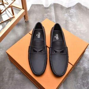 FENDI メンズ Mocassino ローファー_7D11...