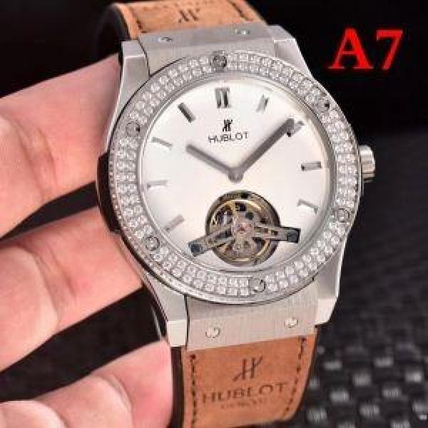 2018人気度高めの新作 多色選択可 美しい効果も! ウブロHUBLOT 男性用腕時計 多色使いが魅力の_ウブロ Hublot_ブランド コピー 激安(日本最大級)