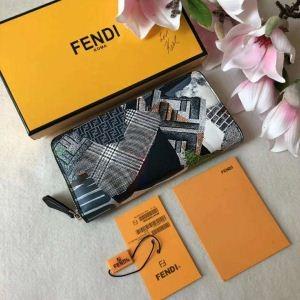 2018セール秋冬人気品 フェンディ 大胆なスリット上品 長財布 FENDI 今季注目_フェンディ FENDI_ブランド コピー 激安(日本最大級)