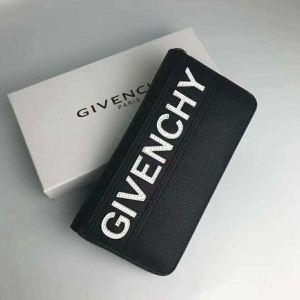 入荷！GIVENCHY 2018最新入荷 さりげないデザイン...