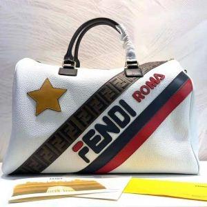 寒い季節にピッタリの一枚 フェンディ FENDI ファスナー式 ハンドバッグ 2018秋冬期間限定_フェンディ FENDI_ブランド コピー 激安(日本最大級)