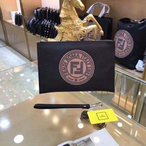 目につく フェンディかっこいい FENDI 時代の風潮 ポーチ インフォーマル_フェンディ FENDI_ブランド コピー 激安(日本最大級)