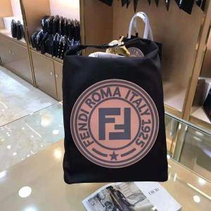 ハイグレード フェンディ ユニークなデザイン FENDI リ...