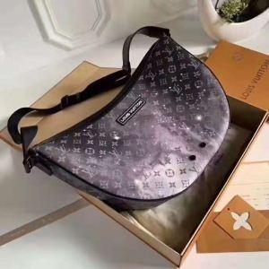 今回大特価 ルイ ヴィトン LOUIS VUITTON デザイン性の高い ショルダーバッグ 高級感がアップ_ルイ ヴィトン LOUIS VUITTON_ブランド コピー 激安(日本最大級)