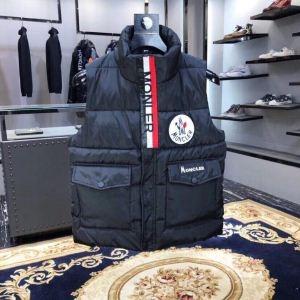 新作入荷定番人気動きやすさ便利さダウンジャケットMONCLERスーパーコピー モンクレール細身大人っぽさアップ