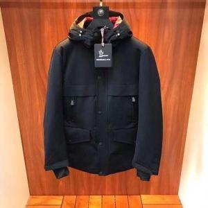 今年トレンドの着こなし 秋冬防寒着 暖かさカジュアル ダウンコート 通勤通学 機能性 冬場アイテム メンズ MONCLER モンクレール ダウン 激安