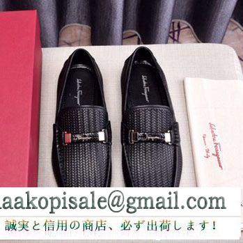 FERRAGAMO今年らしい着こなし サルヴァトーレフェラガモ 19年トレンド春夏もお世話に カジュアルシューズ