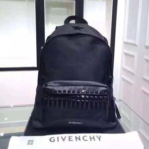 おしゃれに見せるキーワード GIVENCHY ジバンシー メ...