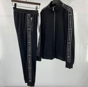 ジバンシー GIVENCHY 上下セット 2019年春夏ファ...