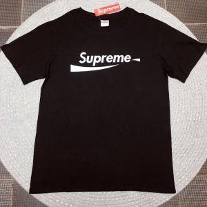 ストリートに溢れるウェア シュプリーム SUPREME 半袖...