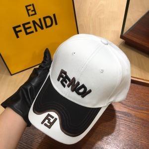 FENDI メンズ 帽子 マガジンもストリートも大活躍アイテム フェンディ コピー ファッション カジュアルコーデ 最安値 3色可選