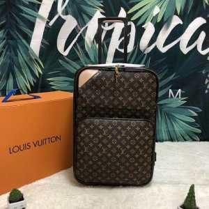 トランク 2019春夏の爽やかトレンド ルイ ヴィトン LOUIS VUITTON トップスからチラ見える安心_ルイ ヴィトン LOUIS VUITTON_ブランド コピー 激安(日本最大級)