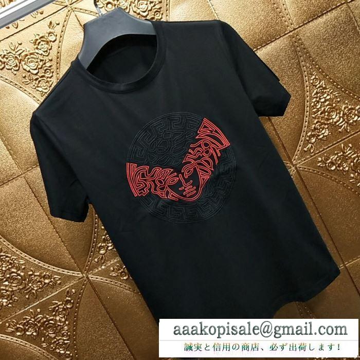 2019年トレンド感が強い  半袖Tシャツ 抜け感や着心地重視     ヴェルサーチ VERSA