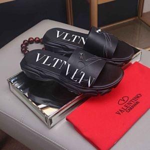 サンダル 2019人気新作が登場 ヴァレンティノ お目立ち度の高い新品 VALENTINO 抜け感もばっちり 抜群なブランドプリント_ヴァレンティノ VALENTINO_ブランド コピー 激安(日本最大級)