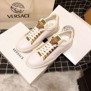 2019SS最安値春夏ファション ヴェルサーチ VERSACE カジュアルシューズ 特に今期の春夏注目_ヴェルサーチ VERSACE_ブランド コピー 激安(日本最大級)