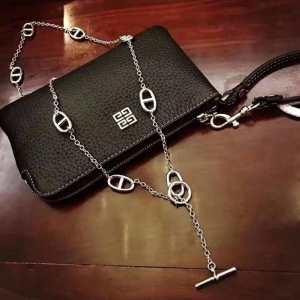 春夏アイテムから新たに登場！ エルメス HERMES ネック...