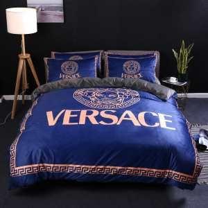 ヴェルサーチ VERSACE 寝具4点セット 動きやすく楽チ...