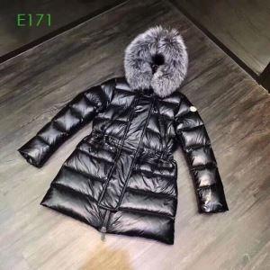 2019-20秋冬トレンドファッション MONCLER モン...