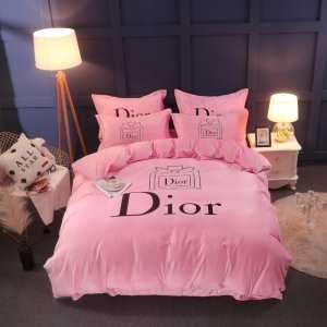 ディオール DIOR 寝具4点セット 2019秋冬におすすめ着こなし おしゃれなスタイリングが簡単に叶える_ディオール DIOR_ブランド コピー 激安(日本最大級)