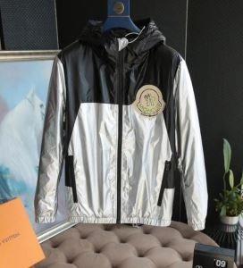 2019年秋冬コレクションを展開中 MONCLER ダウンジャケット防寒とおしゃれを両立させるコーデモンクレール 2色可選_モンクレール MONCLER_ブランド コピー 激安(日本最大級)