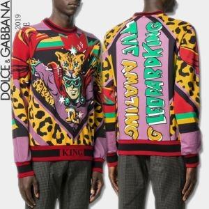 プルオーバーパーカー 冬ムードを盛り上げる ドルチェ＆ガッバーナ 動きやすく楽チンなスタイル Dolce&Gabbana 2防寒とおしゃれを両立させるコーデ_ドルチェ＆ガッバーナ DOLCE & GABBANA_ブランド コピー 激安(日本最大級)