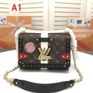 ルイ ヴィトン LOUIS VUITTON 斜め掛けバッグ 3色可選 2019年秋冬最新のトレンド ふんわりまとって暖かお洒落_ルイ ヴィトン LOUIS VUITTON_ブランド コピー 激安(日本最大級)