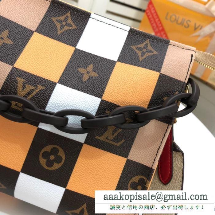 斜め掛けバッグ 2019年秋冬最新のトレンド 季節感溢れる秋らしいコーデ ルイ ヴィトン louis vuitton