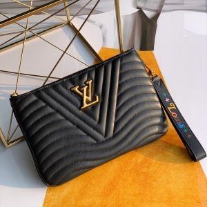 秋冬ファッションのマストアイテム ルイ ヴィトン LOUIS VUITTON ポーチ 3色可選 2019秋冬におすすめ着こなし_ルイ ヴィトン LOUIS VUITTON_ブランド コピー 激安(日本最大級)