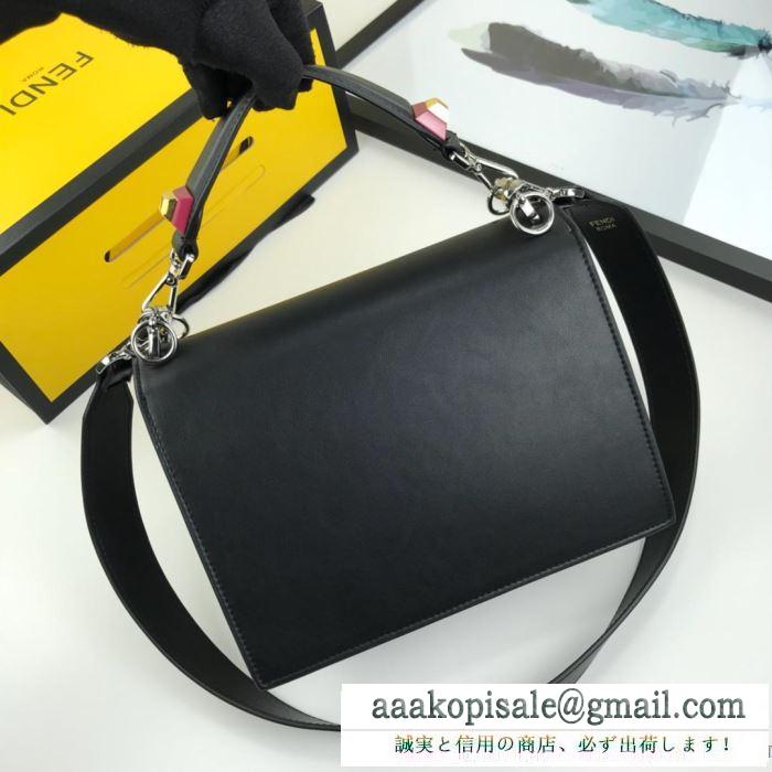 普段使いもオフィスもOK 2019秋冬におしゃれな着こなし フェンディ fendi ハンドバッグ 3色可選