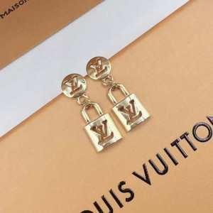 2019秋冬におすすめ着こなし ピアス ルイ ヴィトン 簡単にコーデをおしゃれに演出 LOUIS VUITTON 普段使いもオフィスもOK_ルイ ヴィトン LOUIS VUITTON_ブランド コピー 激安(日本最大級)