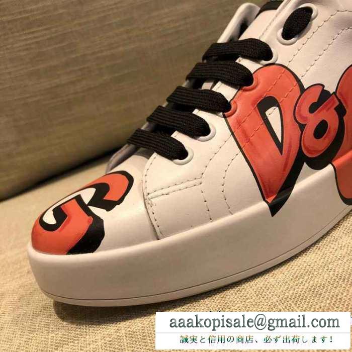 ランニングシューズ 真冬でおしゃれに着こなす ドルチェ＆ガッバーナ 着回し力の高いが魅力 Dolce&Gabbana