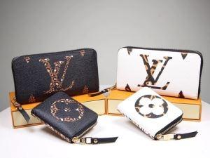 簡単にコーデをおしゃれに演出 ルイ ヴィトン LOUIS VUITTON 落ち着いた秋冬ファッションを楽しむ 財布/ウォレット 2色可選 秋から大活躍_ルイ ヴィトン LOUIS VUITTON_ブランド コピー 激安(日本最大級)