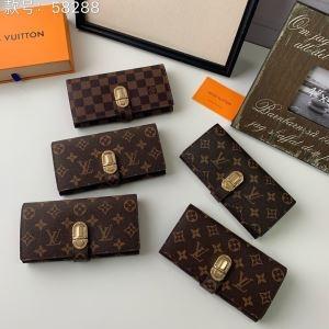 LOUIS VUITTON 秋冬の季節感を取り入れたい時におすすめ ルイ ヴィトン 日々のスタイリングの幅をもっと広げる 財布/ウォレット 多色可選_ルイ ヴィトン LOUIS VUITTON_ブランド コピー 激安(日本最大級)