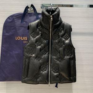 程よい抜け感を演出 　ルイ ヴィトン LOUIS VUITTON　冬で可愛くて楽チンな人気アイテム トップス　秋冬っぽいスタイルを作り出す_ルイ ヴィトン LOUIS VUITTON_ブランド コピー 激安(日本最大級)