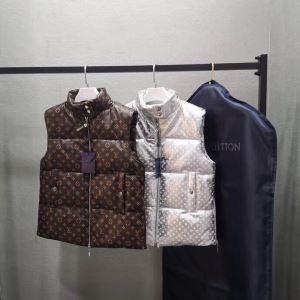 秋冬ファッションをバランスよく仕上げる 2色可選　ルイ ヴィトン この冬にしたい素敵なスタイル LOUIS VUITTON　ダウンジャケット この冬欲しいスタイル_ルイ ヴィトン LOUIS VUITTON_ブランド コピー 激安(日本最大級)