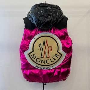 MONCLER 簡単に秋冬の季節感をアップ モンクレール 秋らしい装いにもぴったり メンズ ダウンジャケット 寒い冬にぜひ取り入れたい_モンクレール MONCLER_ブランド コピー 激安(日本最大級)