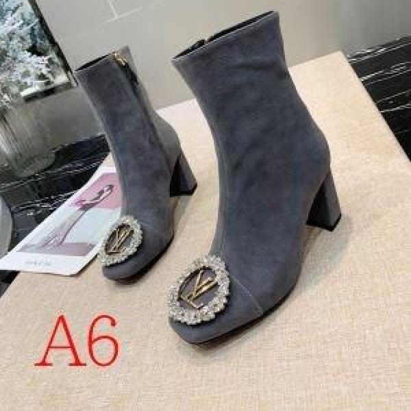 LOUIS VUITTON 程よい抜け感を演出 多色可選 ルイ ヴィトン 冬で可愛くて楽チンな人気アイテム レザーブーツ 秋冬らしく着こなそう_ルイ ヴィトン LOUIS VUITTON_ブランド コピー 激安(日本最大級)