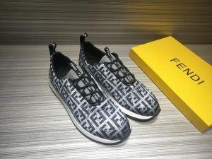 この秋冬に選びたいデザイン フェンディ FENDI 秋冬ファ...