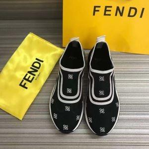 フェンディほっこりと温かみのある雰囲気に 3色可選 FENDI 程よい抜け感を演出 ランニングシューズ 冬で可愛くて楽チンな人気アイテム_フェンディ FENDI_ブランド コピー 激安(日本最大級)