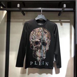 一気にトレンド感が出す PHILIPP PLEIN 遊び心たっぷり秋冬コーデ フィリッププレイン 長袖/Tシャツ 秋冬コーデに合わせやすい_フィリッププレイン PHILIPP PLEIN_ブランド コピー 激安(日本最大級)