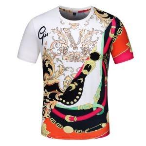 コーデに新しさが混在する ヴェルサーチ VERSACEシックスタイリングに挑戦 半袖Tシャツ_ヴェルサーチ VERSACE_ブランド コピー 激安(日本最大級)