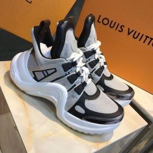LOUIS VUITTON 重たいイメージがある ルイ ヴィトン 2020年の春夏はこれ！ スニーカー 1枚でグッと華やかに_ルイ ヴィトン LOUIS VUITTON_ブランド コピー 激安(日本最大級)