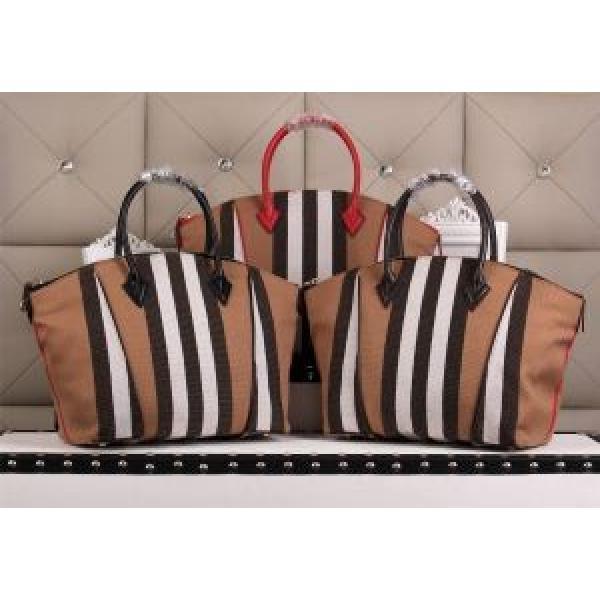 BURBERRY バーバリー 2014 抜群の雰囲気が作れる! レディースバッグ 2色可選_バーバリー レディースバッグ_バッグ レディース_スーパーコピーブランド激安通販 専門店  