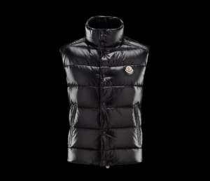 軽量＆コンパクトを実現MONCLER モンクレール　フィービ...