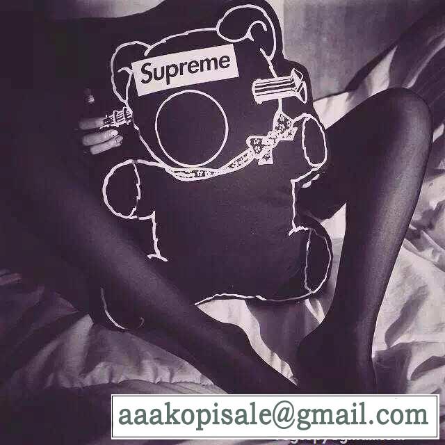 抜群 2015 SUPREME シュプリーム 素敵な抱き枕 2色可選
