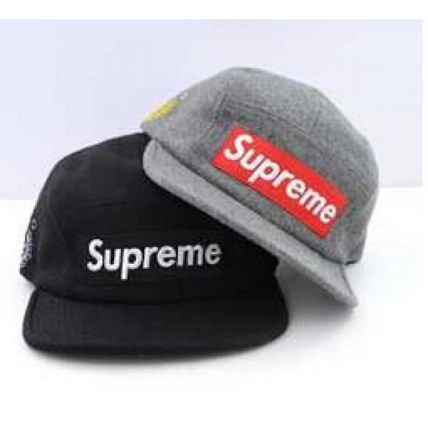 雰囲気を漂わせる　2015 SUPREME シュプリーム 柔...