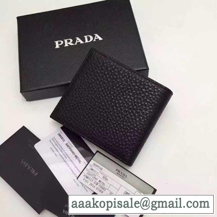 収納力抜群のアイテム 秋冬 prada プラダ 上質な 短財布